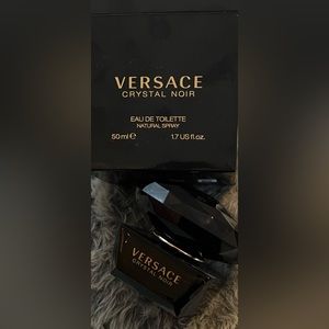 Versace Bright Crystal Nior Eau De Toilette